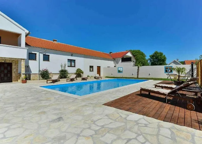 Marinic Comfortable Villa *