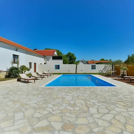 Marinic Comfortable Villa