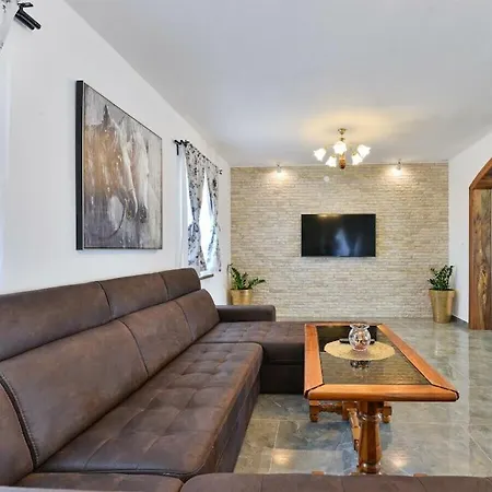 Marinic Comfortable Villa