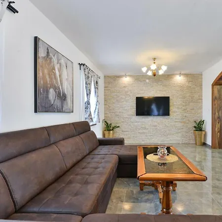 Marinic Comfortable Villa Zadar