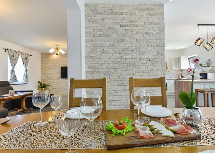 Marinic Comfortable Вилла Задар