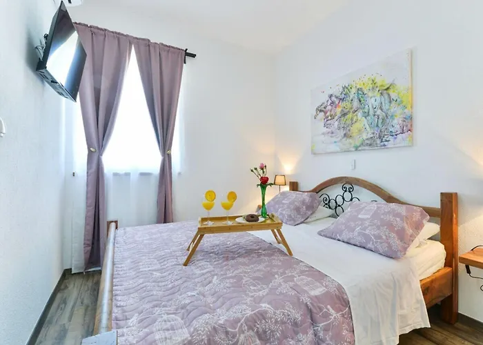 Marinic Comfortable Вилла